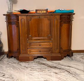 Credenza