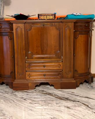 Credenza