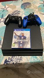 Ps4 pro con fifa 23 e 2 joypad