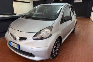 Toyota Aygo 1.0 12V VVT-i 5 porte Sol