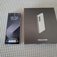 Samsung Galaxy Z Fold 6
