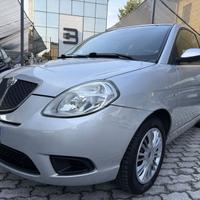Lancia Ypsilon 1.2 8v Oro Plus IDONEA NEOPATE...