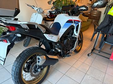 Honda transalp 750