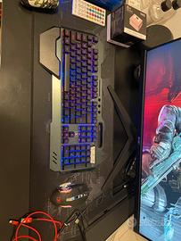tastiera e mouse gaming RGB
