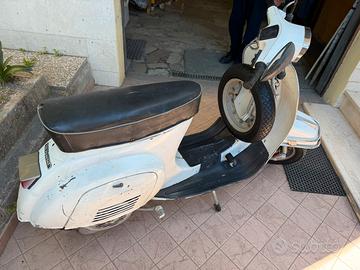 Vespa 50 Special