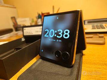 Motorola Razr 60 Ultra 16/512