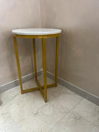 tavolino oro e bianco