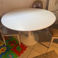 Tavolo bianco rotondo Deghi in buone condizioni