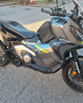 Honda X-ADV 750