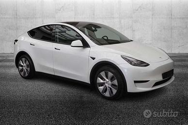 Tesla model Y RWD