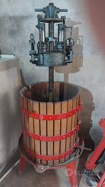 Torchio idraulico da 50 per vino