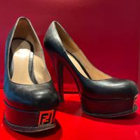 Tacchi Fendi taglia 37