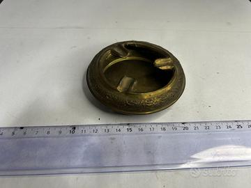 Posacenere antico finemente lavorato vintage in me