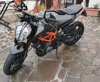 KTM Duke 390