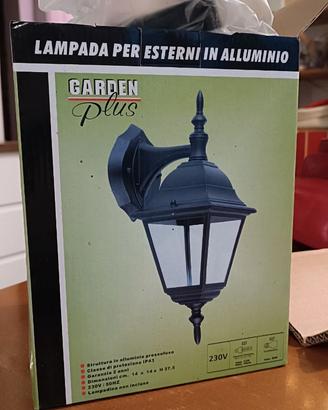 Applique da esterno nera