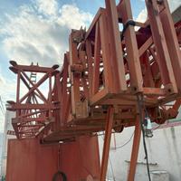 2 gru a torre - grande e piccola