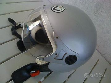 Casco jet