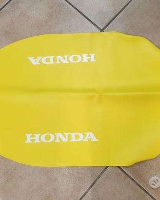 Copertina gialla nuova sella Honda Dominator 650