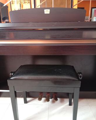 Yamaha Clavinova CLP-220 stupendo pianoforte