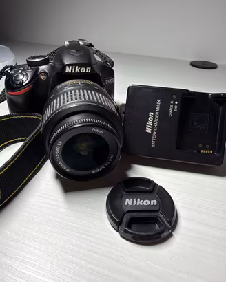 Nikon D3200 Reflex + obiettivo 18-55mm