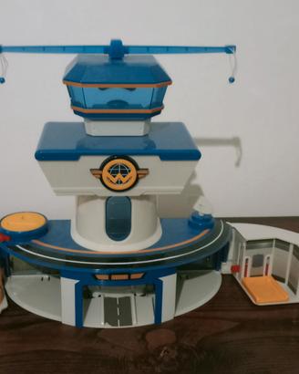 Quartier generale super wings