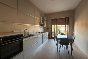 App.to 4 Vani Arredato In Condominio Zona Centro