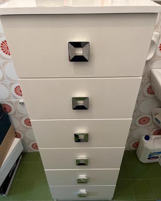 Mobile a colonna laccato bianco a sei cassetti