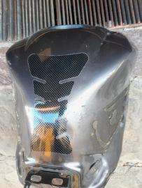 serbatoio Yamaha r1 2004
