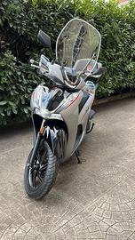 Honda SH 350 modello sport