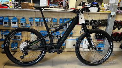 WHISTLE B-RUSH CARBON CA5.5 29"