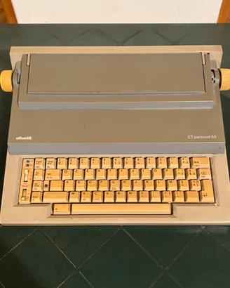 Macchina da scrivere anni 80