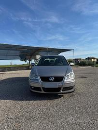 Volkswagen Polo1.4 - benzina/GPL