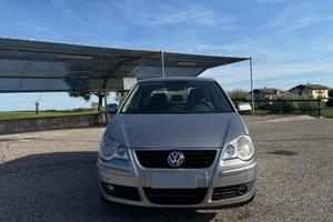 Volkswagen Polo1.4 - benzina/GPL