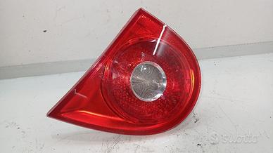 STOP POSTERIORE DESTRO INTEGRATO NEL PORTELLO VOLK