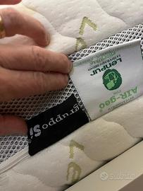 Materasso matrimoniale e rete a doghe