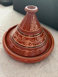Tajine marocchina in ceramica dipinta a mano