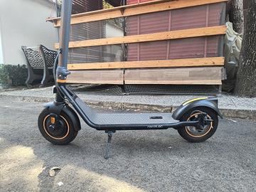 monopattino eletttico Cecotec Bongo  serie D30xk