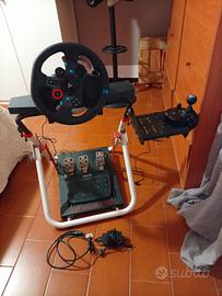 Postazione  simulazione guida completa LOGITECH