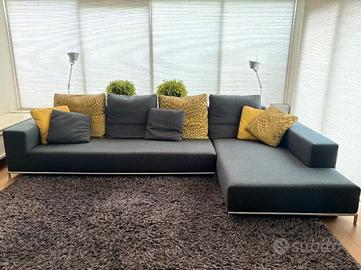 B&B Italia Divano George in tessuto grigio Maxalto