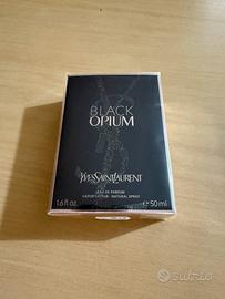 Yves Saint Laurent Black Opium e altri