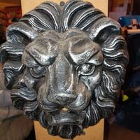 fontana in ghisa mai usata