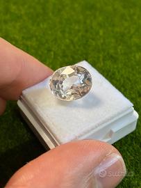 Zaffiro bianco 8.50 ct taglio ovale Certificato