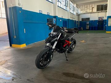 Ducati Hypermotard 821 Black