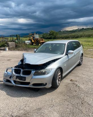 Disponibili ricambi Bmw Serie 3 .