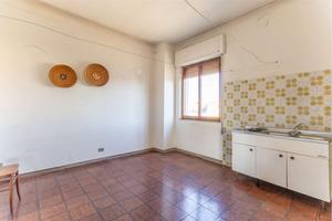 Casa indipendente con doppio cortile