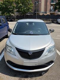 Lancia ypsilon  GPL Grigia 2018