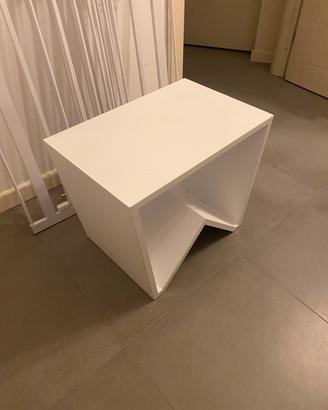 Tavolino porta riviste