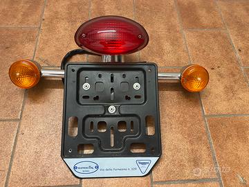 Fanale posteriore completo Triumph Bonneville