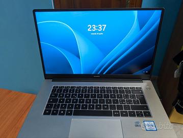 Laptop Huawei MateBook D15