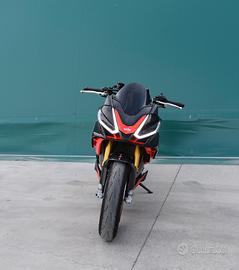 Aprilia tuono factory V4